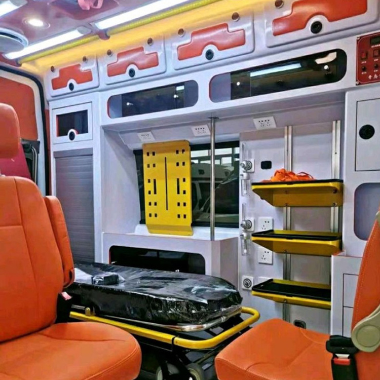 南沙长途救护车护送病人租赁价格